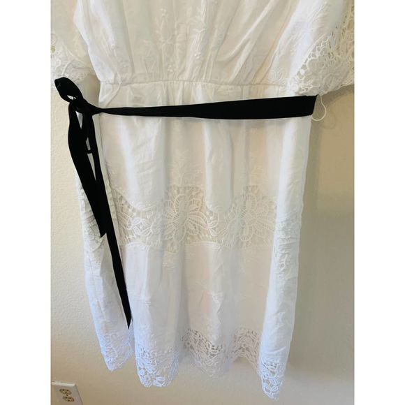 Sold ANN TAYLOR Lace White Dress 6 - Picture 4 of 10